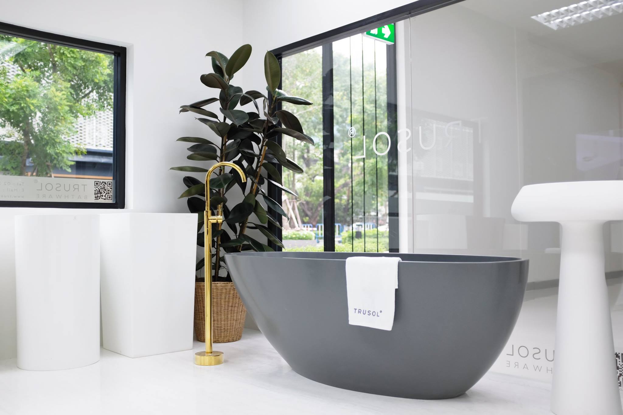showroom trusol bathware